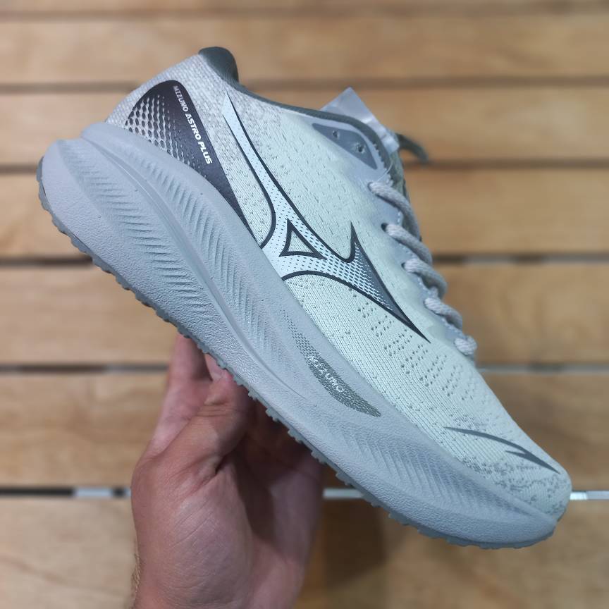 کفش کتانی میزانو مدل MIZUNO ASTRO PLUS