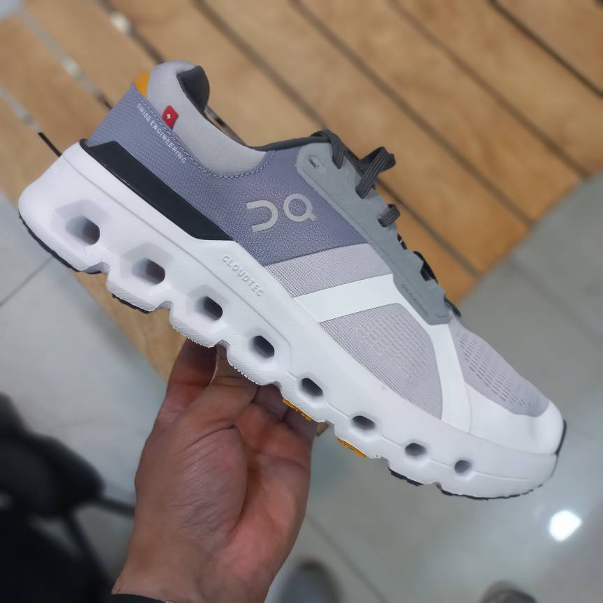 کفش کتانی آن رانینگ On Running Cloudtec