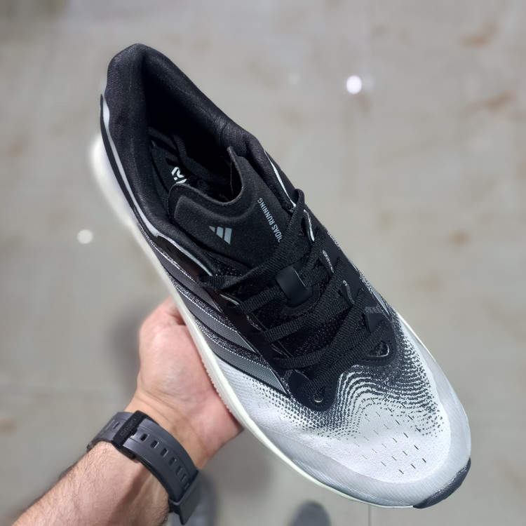 کفش رانینگ و دو آدیداس مدل SUPERNOVA RISE 3